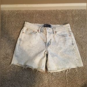 Gap 5” Acid Cutoff Denim Shorts